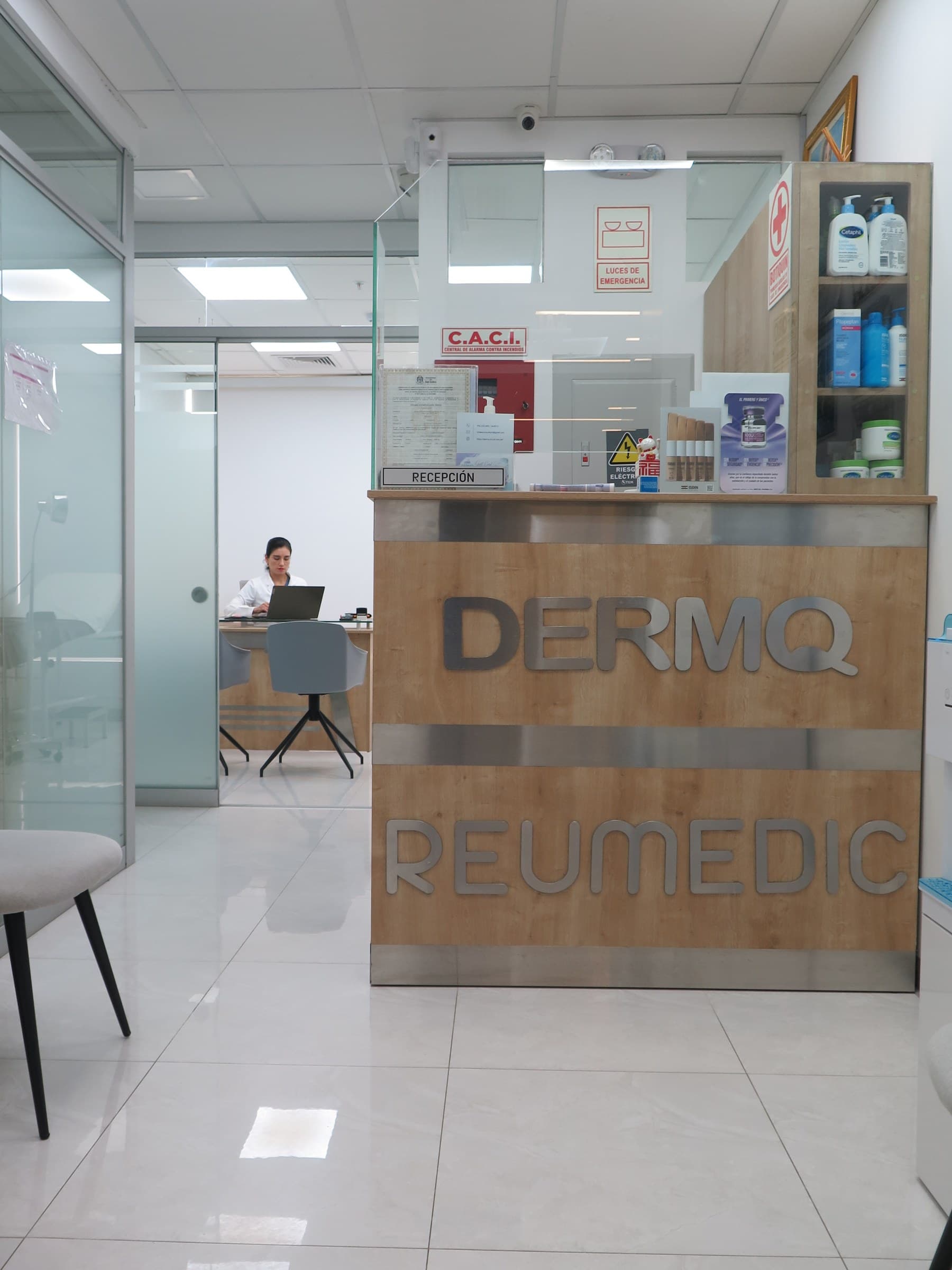 Recepción DERMQ